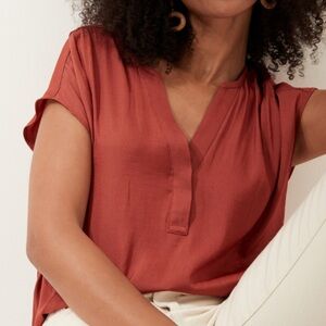 Banana republic rust red blouse